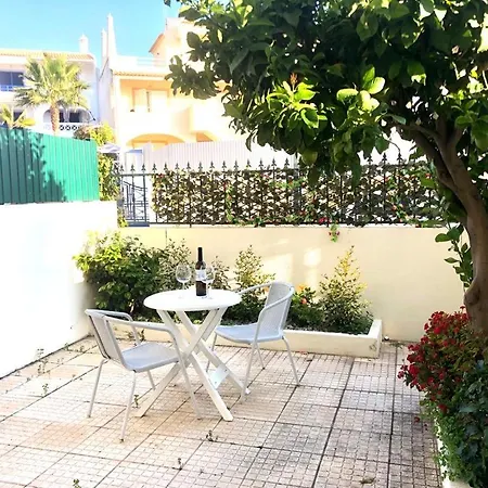 Spacious Pool & Patios Apartment